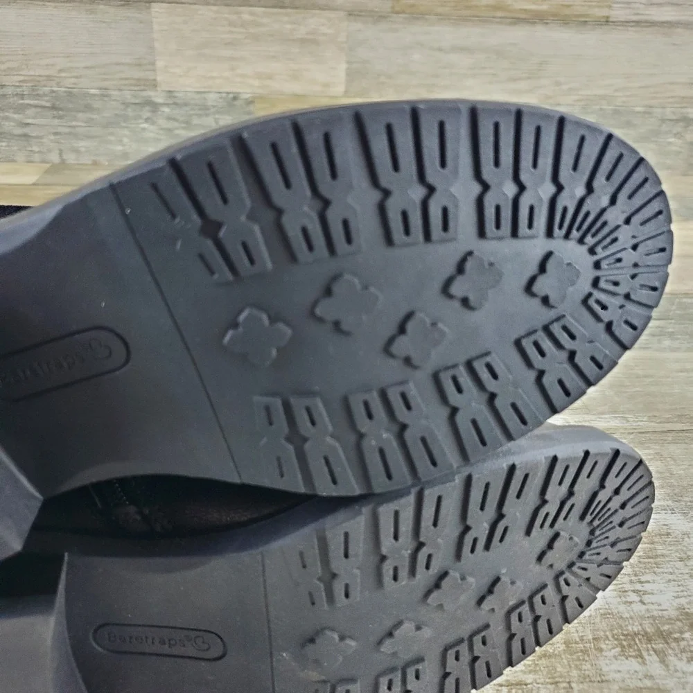 BareTraps new without